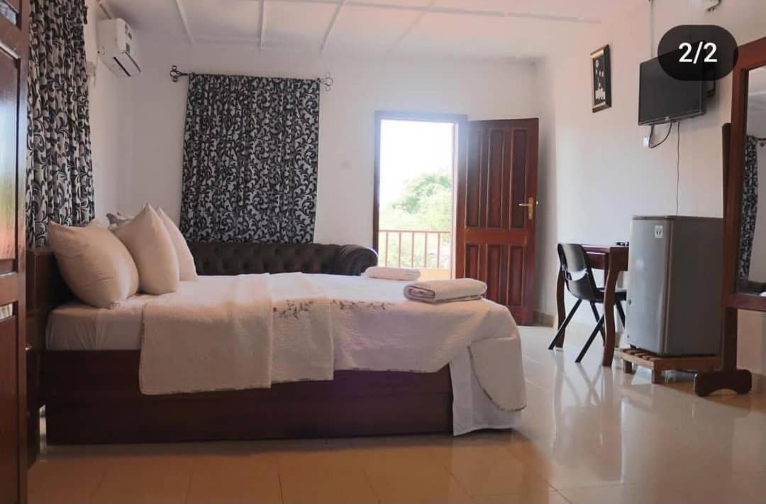 Paloma Guest House Kenema Esterno foto
