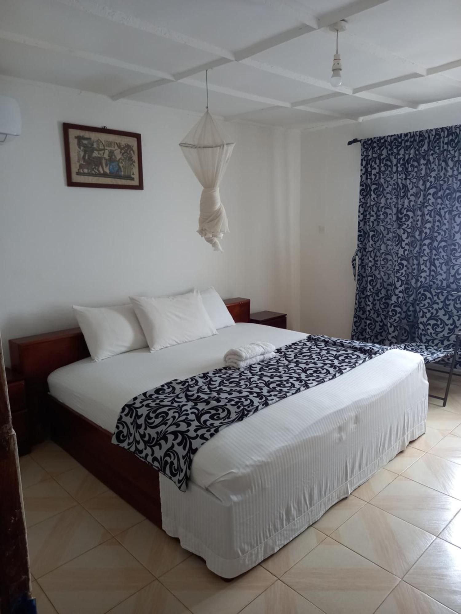 Paloma Guest House Kenema Esterno foto