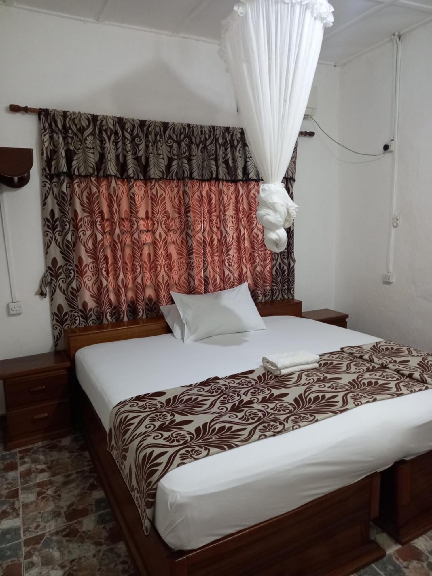 Paloma Guest House Kenema Esterno foto
